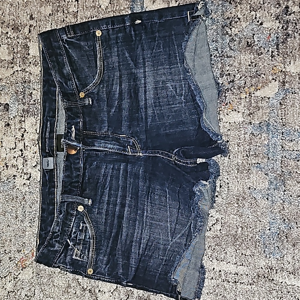 Premium denim shorts